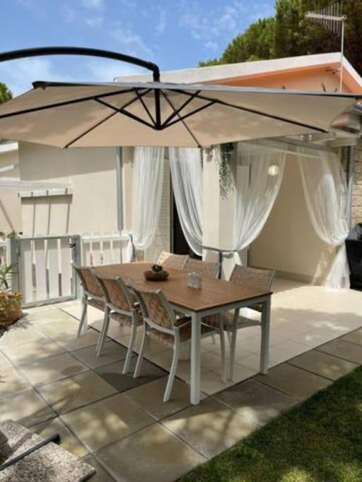 Zaffiro Casa Vacanze Al Mare 발레도리아 외부 사진