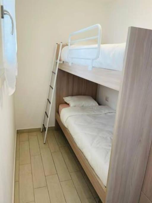 Zaffiro Casa Vacanze Al Mare 발레도리아 외부 사진
