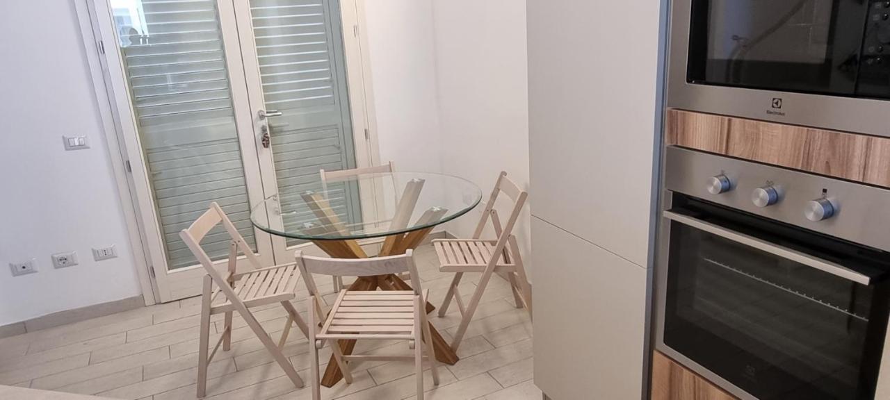 Zaffiro Casa Vacanze Al Mare 발레도리아 외부 사진